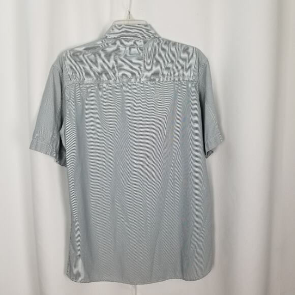 Broken Threads Men's Size L Gray & White Striped Short Sleeve Button-Down Shirt - Picture 2 of 4